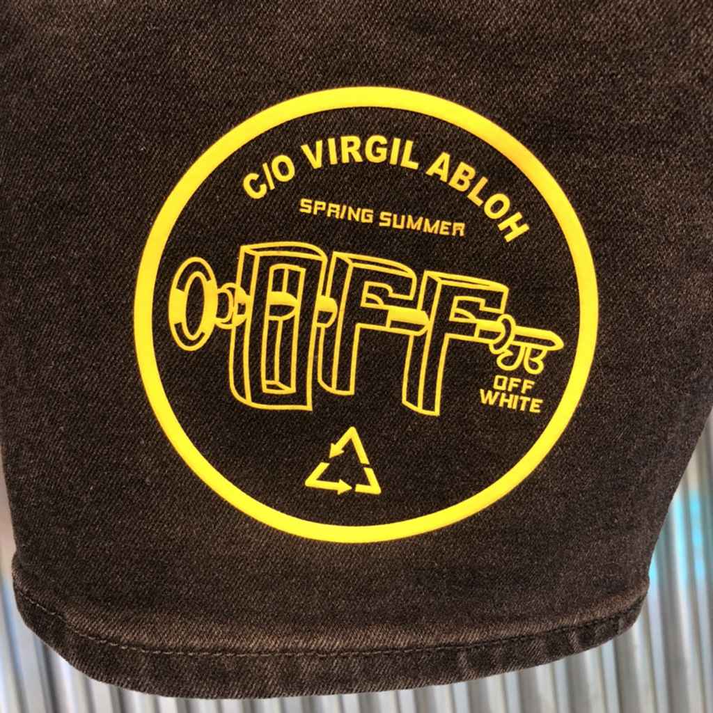 OFF WHITE